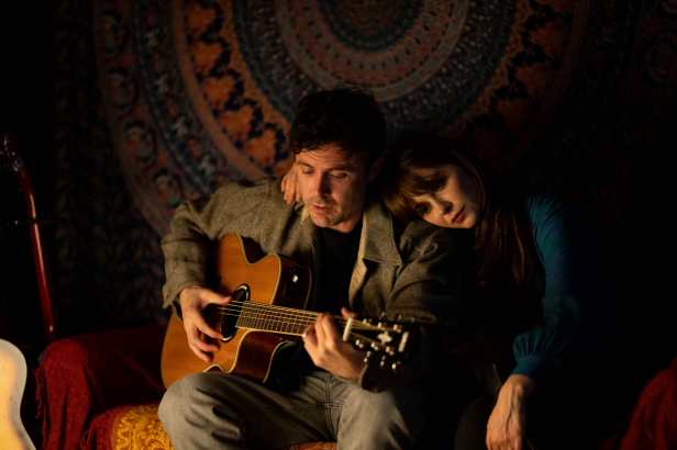 Casey Affleck and Zooey Deschanel in "Dreamin’ Wild" (Felicity Donarski/Roadside Attractions)