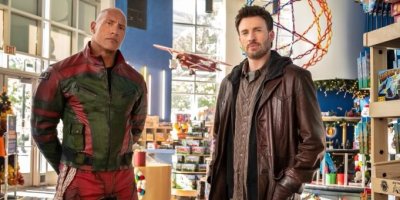 Dwayne 'The Rock' Johnson and Sudbury's Chris Evans team up to rescue Santa in the upcoming Christmas action flick, 'Red One.'