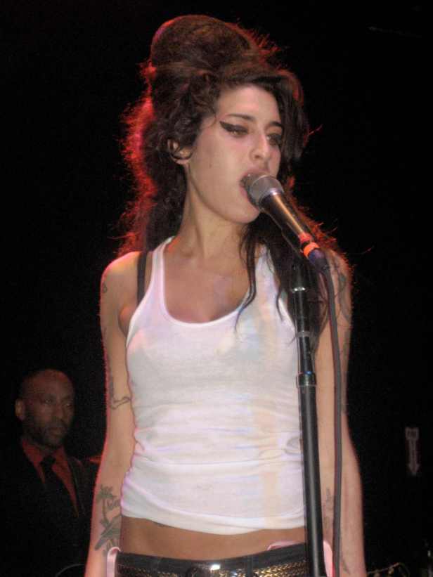 Amy Winehouse performs at the old Avalon nightclub on Lansdowne Street in Boston in 2007. (Peter Cruise)