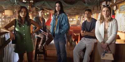 Chase Sui Wonders, Jonah Hauer-King, Sarah Pidgeon, Tyriq Withers and Madelyn Cline in “I Know What You Did Last Summer.” (Matt Kennedy/Sony Pictures)